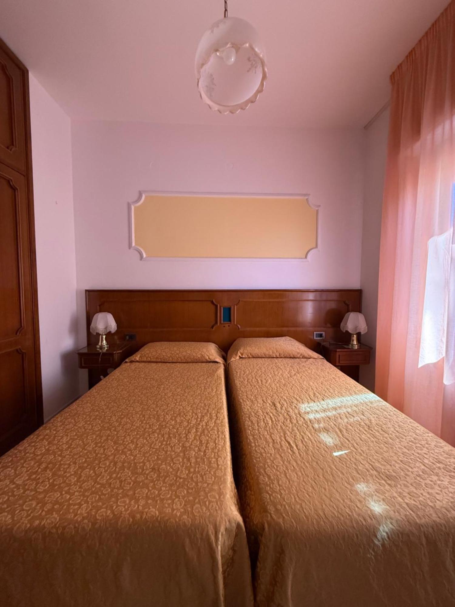 Grifone Hotel Perugia Ngoại thất bức ảnh