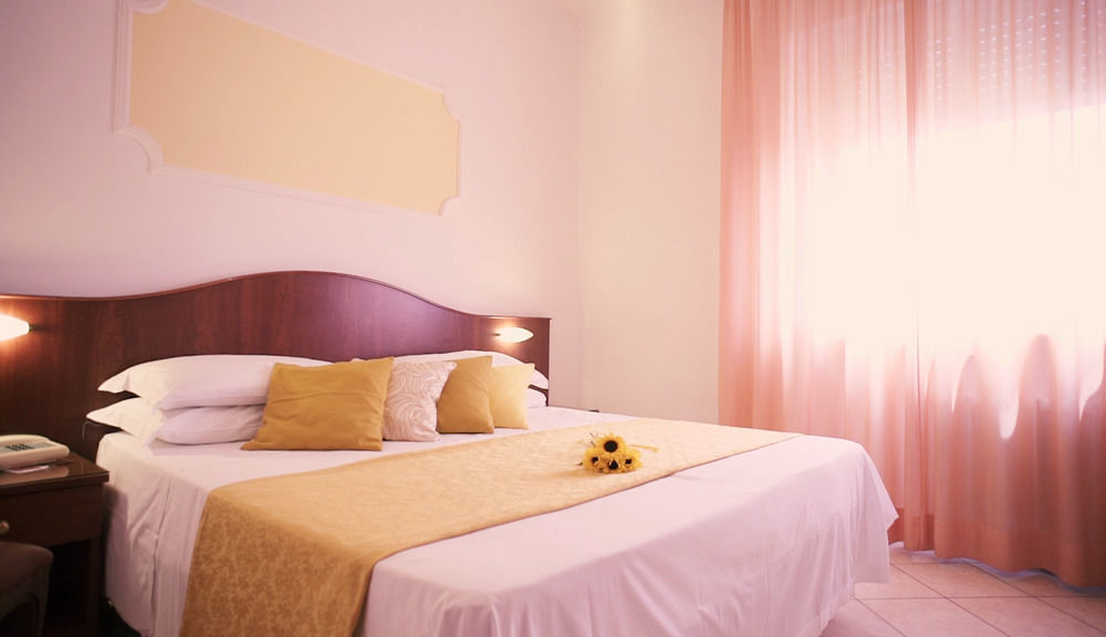 Grifone Hotel Perugia Ngoại thất bức ảnh