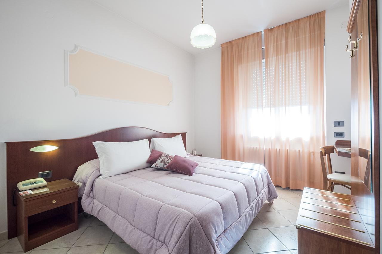 Grifone Hotel Perugia Ngoại thất bức ảnh