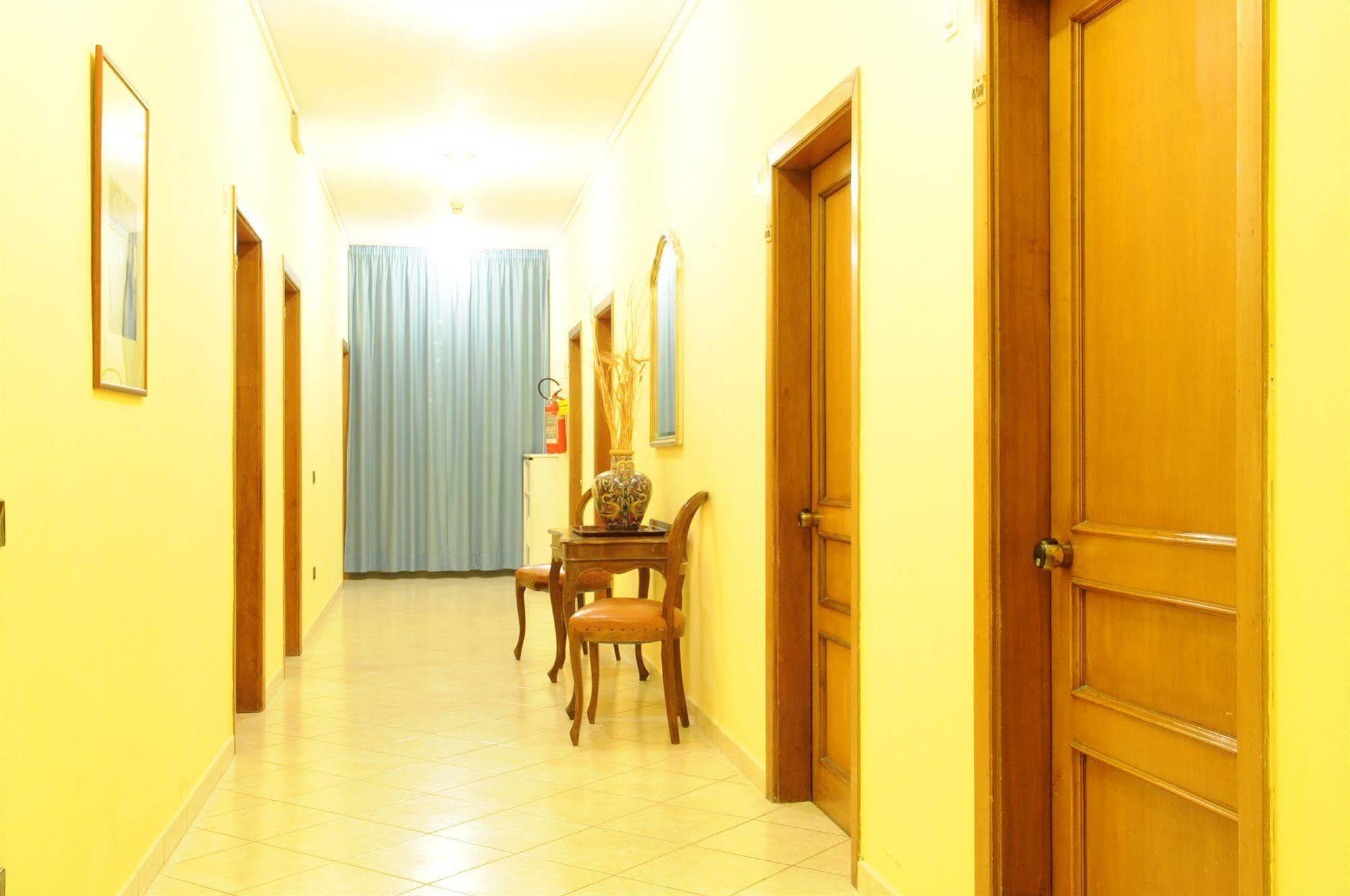 Grifone Hotel Perugia Ngoại thất bức ảnh