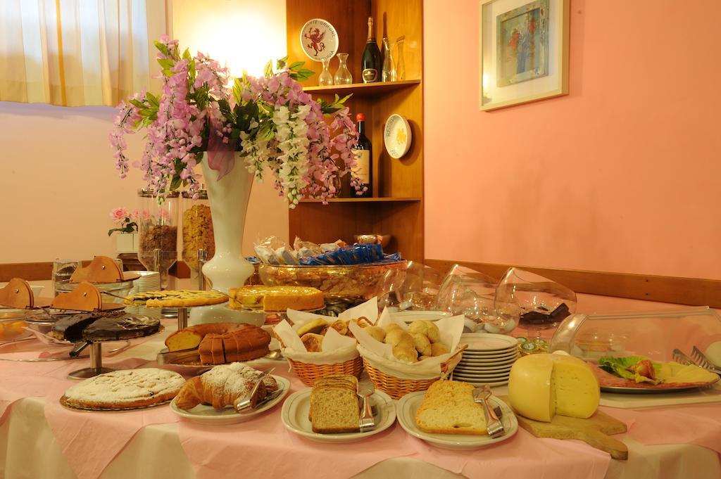 Grifone Hotel Perugia Ngoại thất bức ảnh